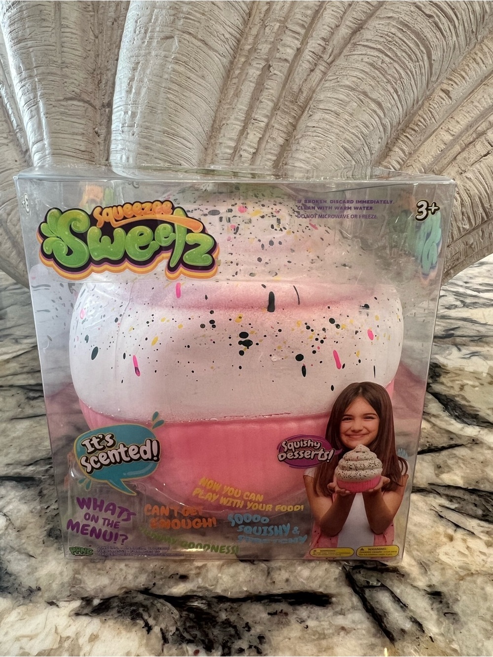 Viral Squeeezy Cupcake Squishy 🧁 🩷#birthdaygirl #viralsquishys #toytok #viraltoy